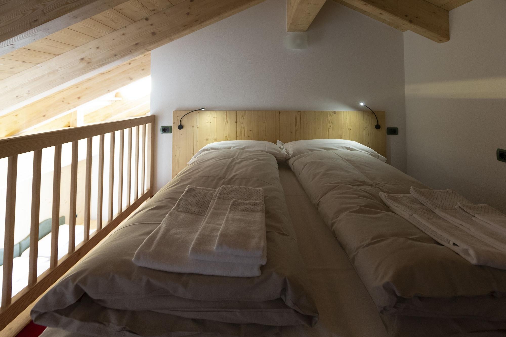 Hotel "La Suisse" リヴィーニョ エクステリア 写真